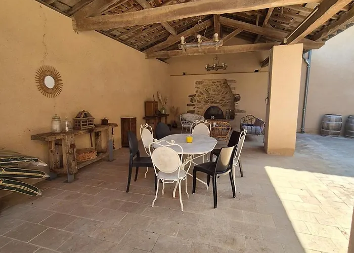 Des Rosiers Nyaraló